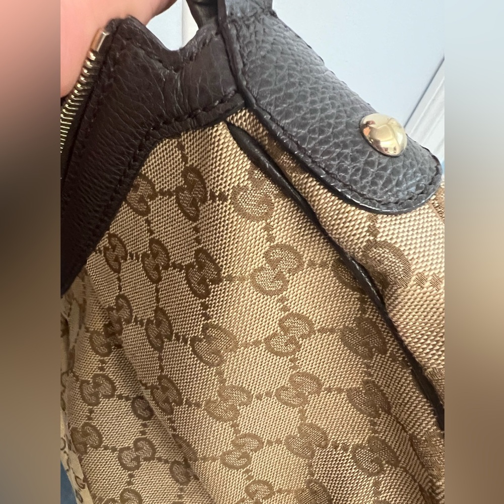 Gucci Bag - Picture 14 of 16